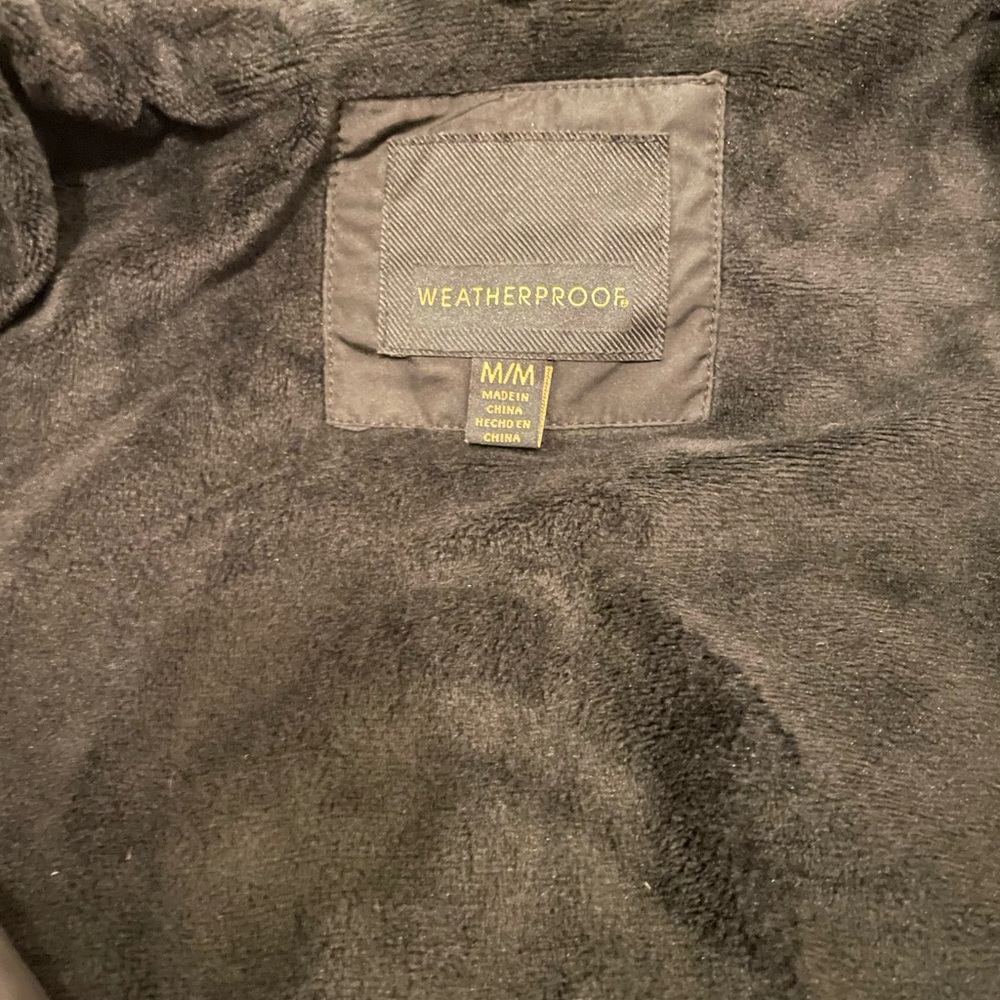 Great weather resistant mid-length jacket. - Picture 4 of 5